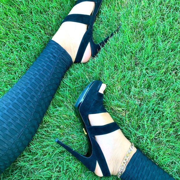 High Heel Sandals - Picture 2 of 5